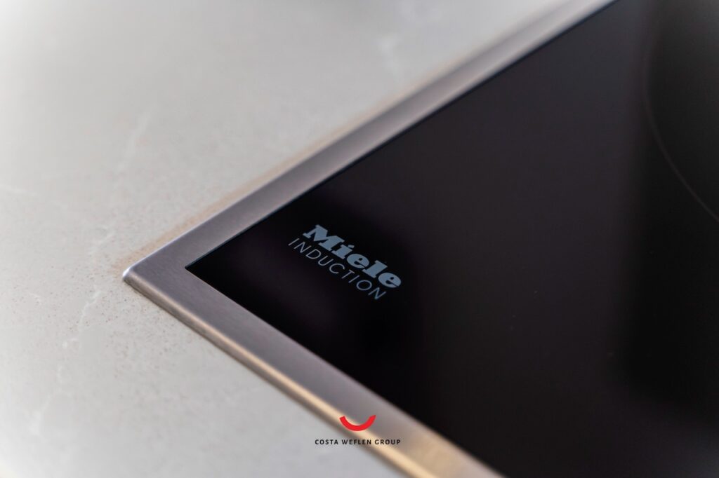 o_1hkteq6239l41qbh174hb3g18i93f