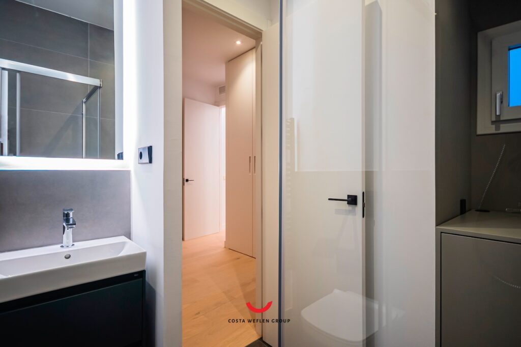 o_1hkteq62cc1hl1u6c3mn281g4b