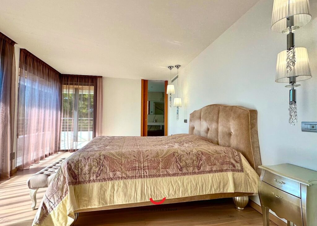 o_1hn0eag4d56a1bu812kfq9fbcn50