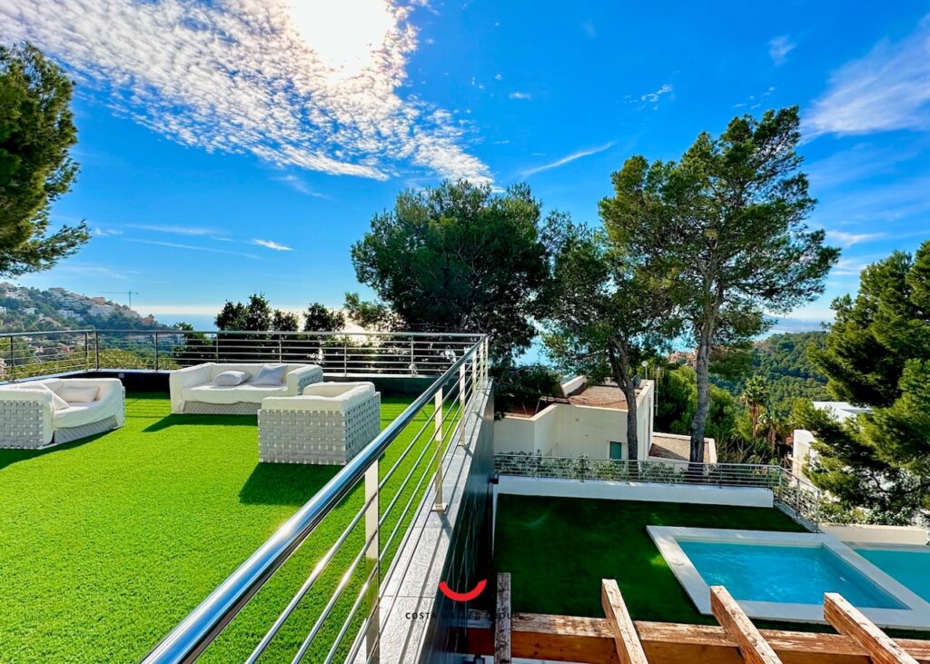 o_1hn0eag4e18o02u51ik7fu6tb5e