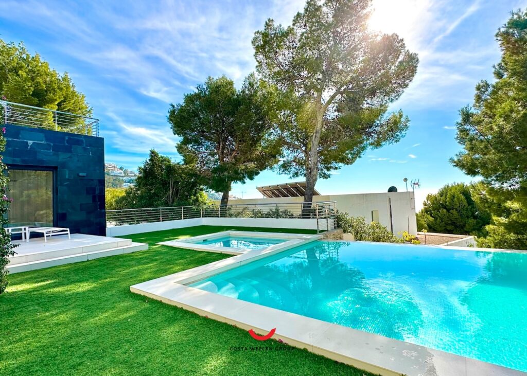 o_1hn0eag4frmcamldt41ev41mge6e