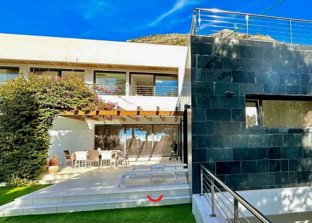 o_1hn0eag4ftq61t4q1o93ssn1eia68