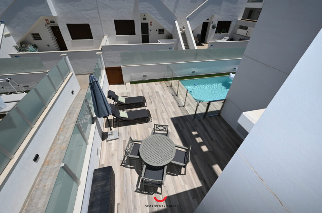 o_1hout0h3315ue1ggb1hqt159d1gj22m