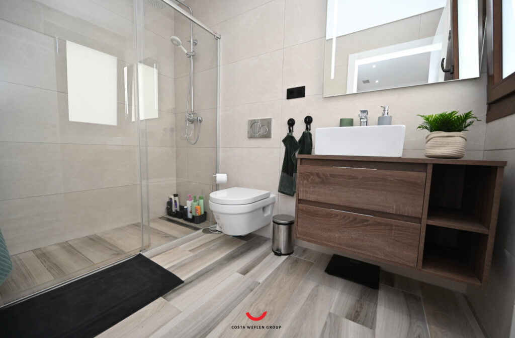 o_1hout0h34fhv7rm1s9710f6118q34