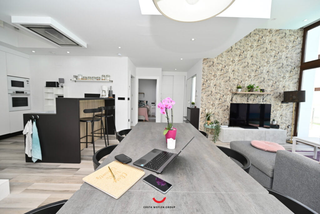 o_1hout0h34kup18igsrg1iugg0f37