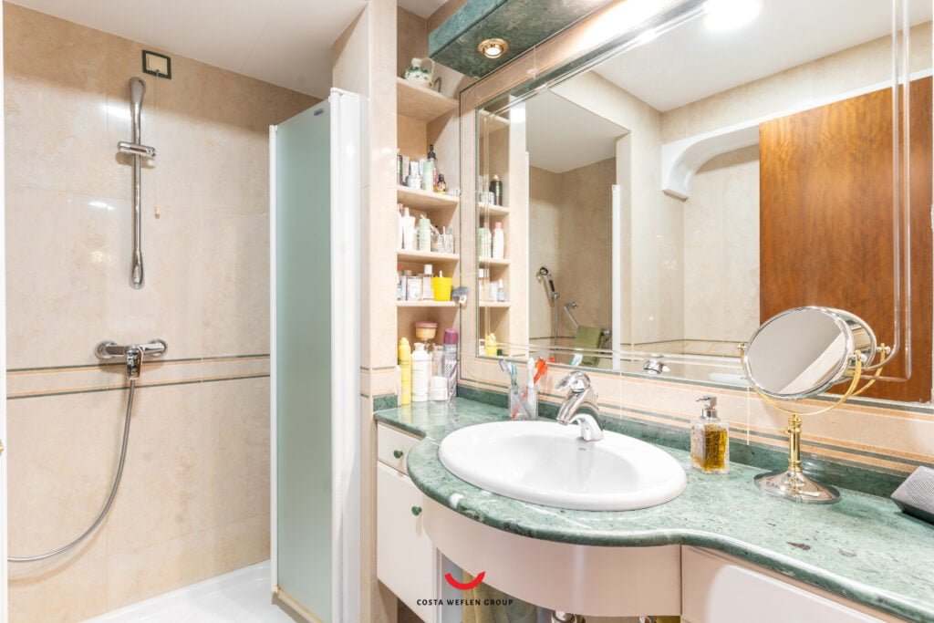 o_1ht9nlvu215hs16ga1ucp6oc1i8v38