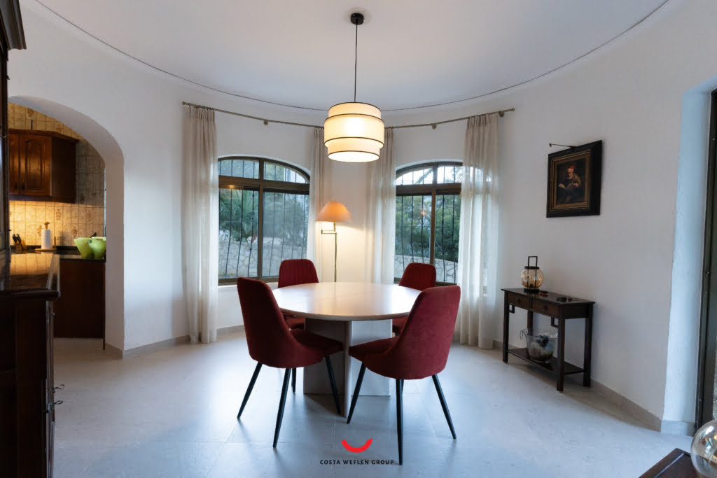 o_1hm1r6u3327v1d8r685lg843q64