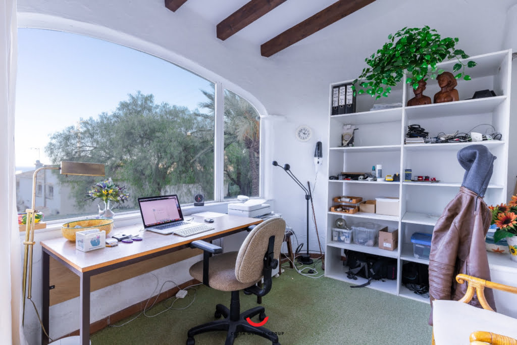 o_1hm1r6u33t9arbuhc0psm2aa51